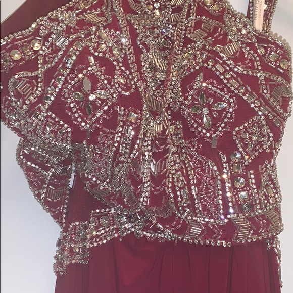 Prom dress ❤️ - Picture 2 of 4